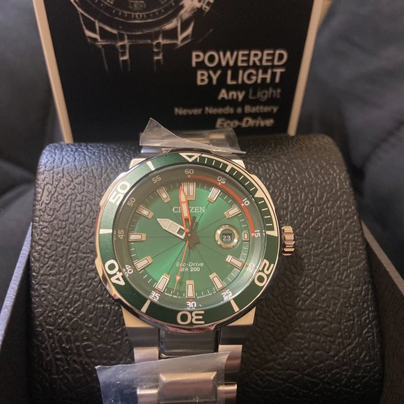 Citizen Eco-Drive  Stainless Steel Green Dial Men's Watch - Picture 4 of 9